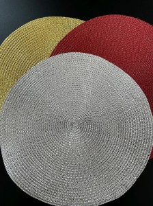 Mata na stół (300)