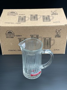 Dzbanuszek szklany (108)