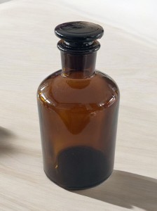 Butelka szklana (80)