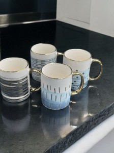 Kubek ceramiczny (72)