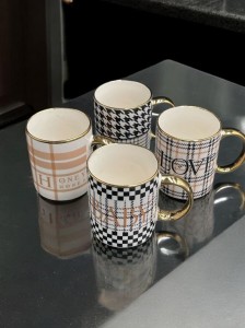 Kubek ceramiczny (72)