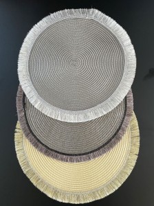 Mata na stół (300)