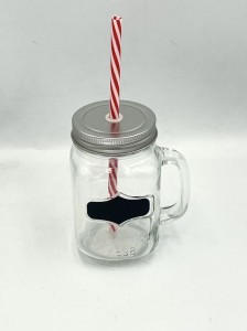 Słoik ze słomką