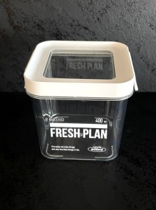 Pojemnik z miarką (96)