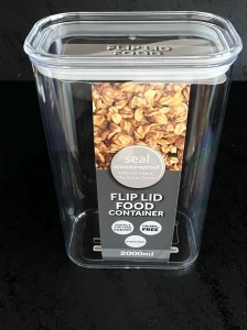 Pojemnk plast. (32)