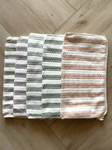 Ręcznik 35x75 cm (300)